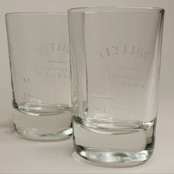 Bulleit Bourbon Whiskey Tumbler Glass gift set - Picture 11 of 15